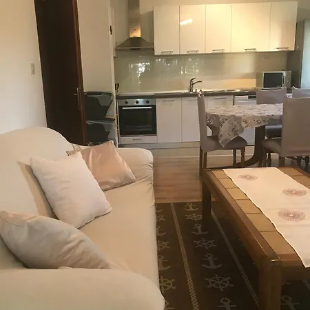 Retro Chic Magdalena Apartment *