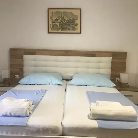 Apartment Retro Chic Magdalena Trogir