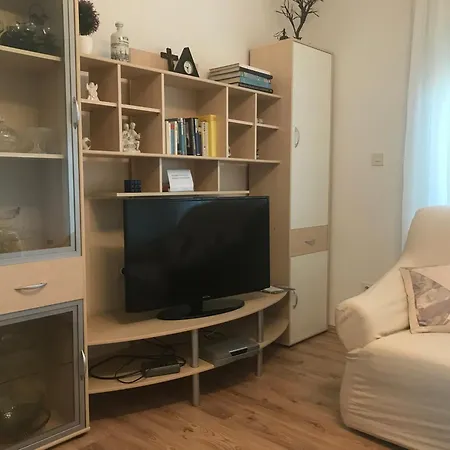 Retro Chic Magdalena Apartment *
